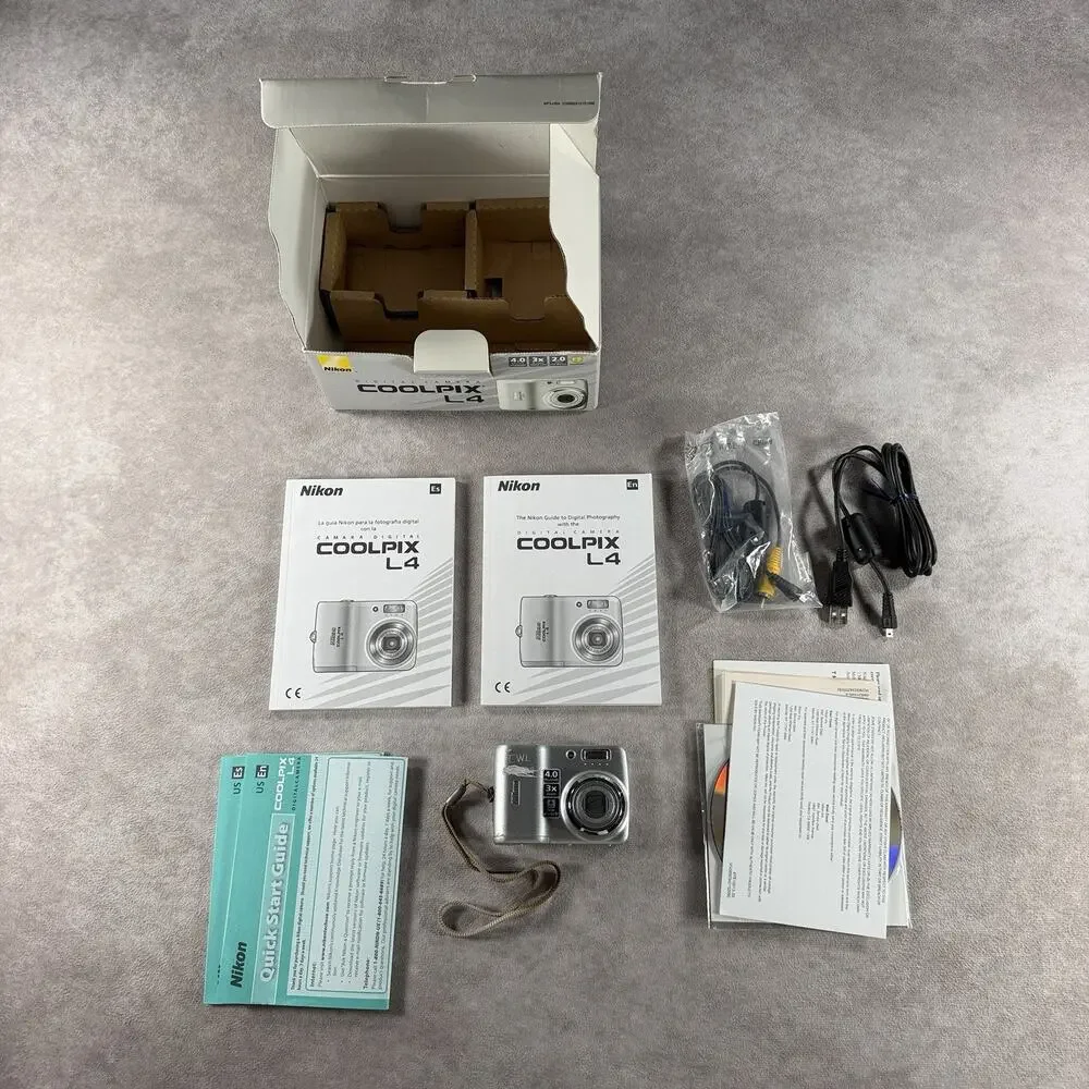 Vintage Coolpix L4 Y2K Digital Camera PARTS